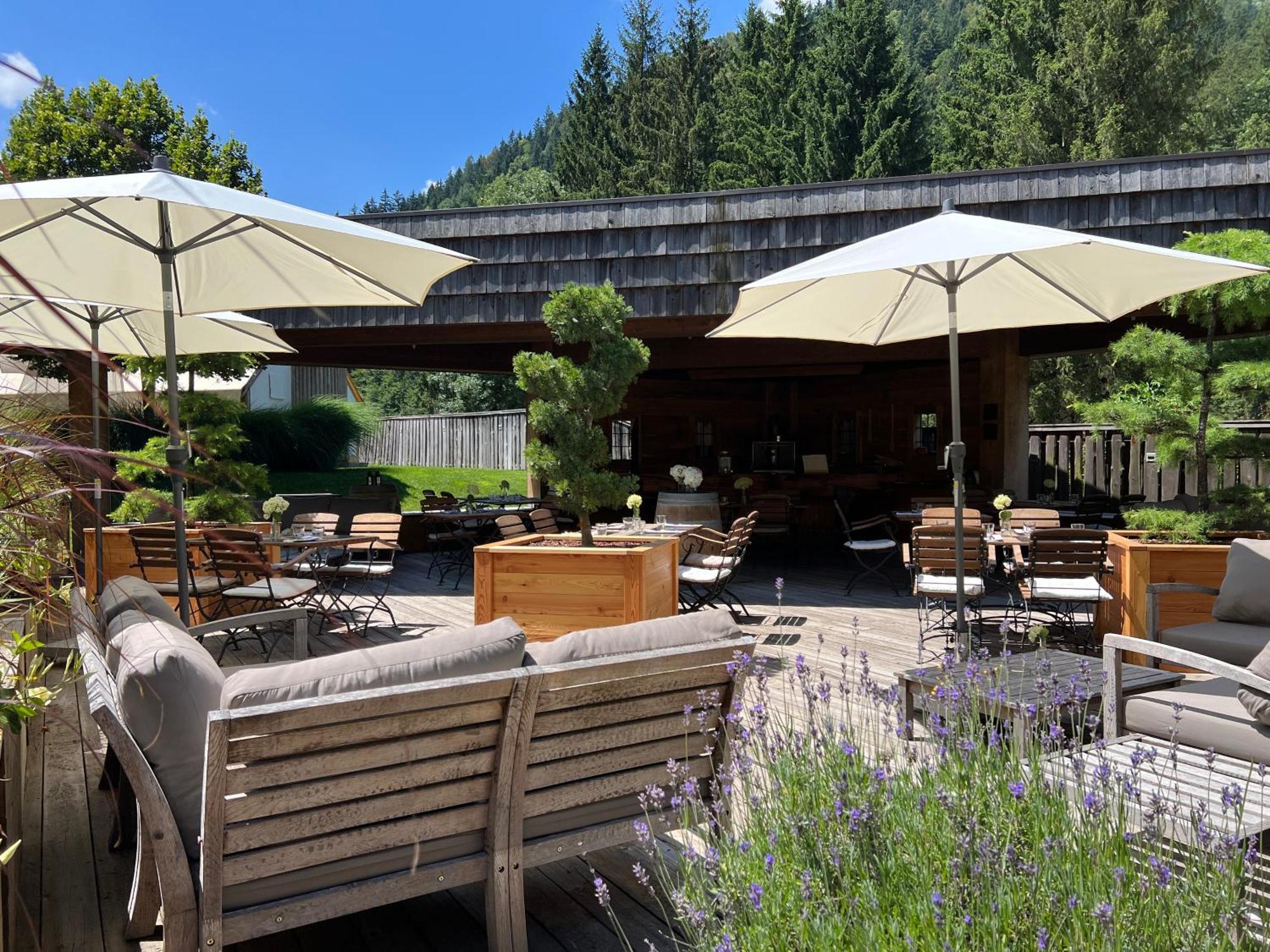 Herbal Glamping Resort Ljubno Ngoại thất bức ảnh